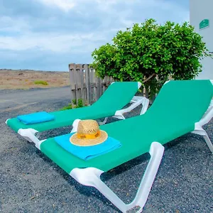 https://casa-caleta-beach.in-canary-islands.com